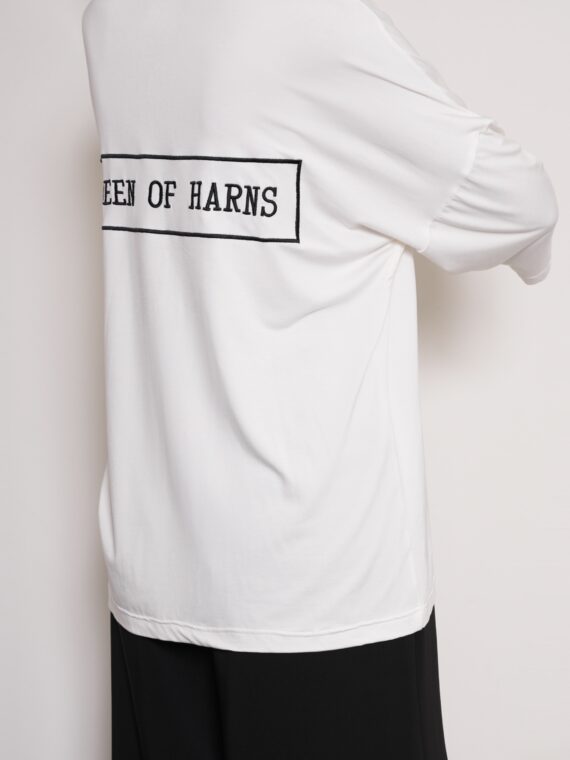 T-SHIRT BY QUEEN OF HARNS