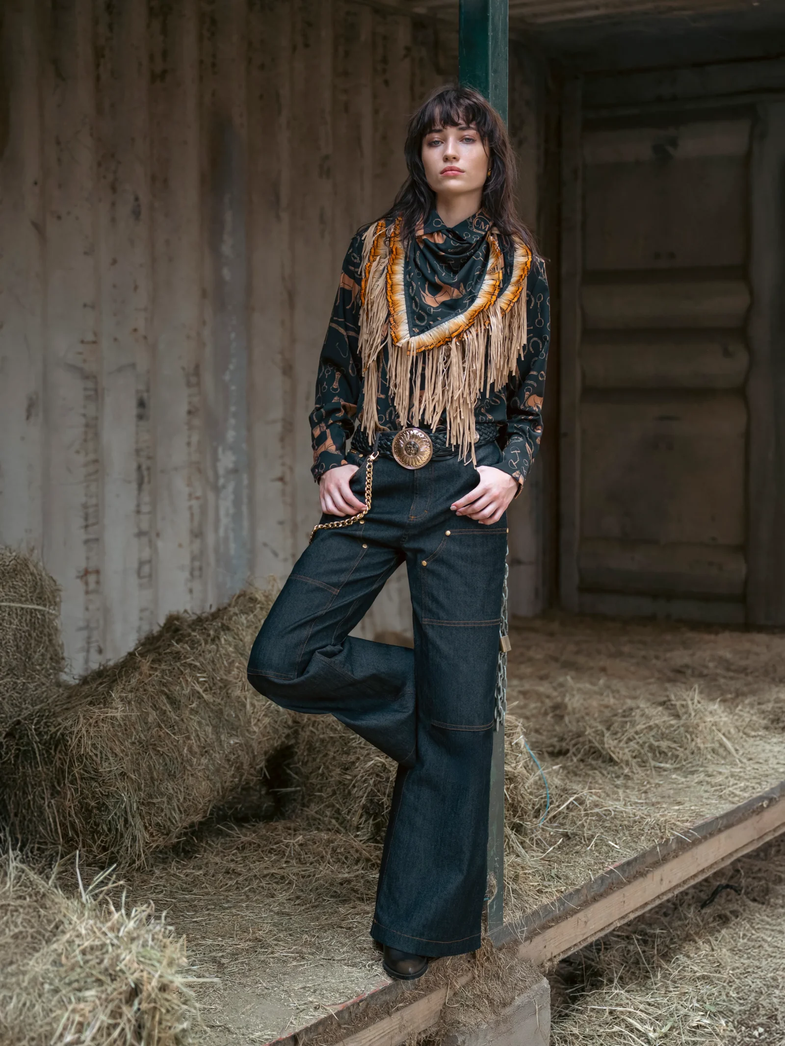 ΕΣΑΡΠΑ BY C.MANOLO