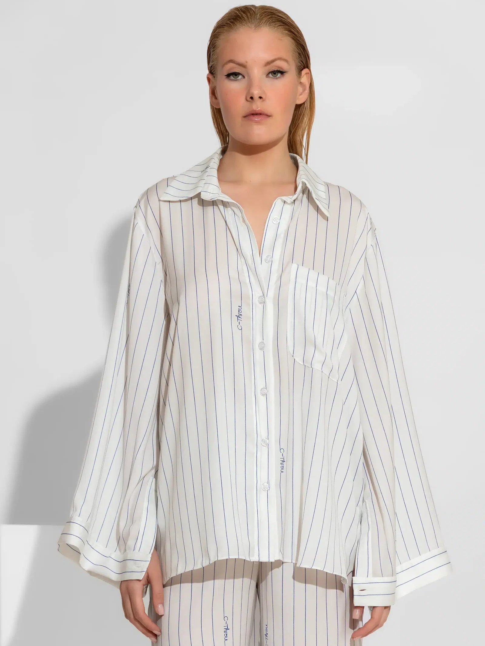 Ριγέ πουκάμισο με σατέν σχέδιο και print BY C-THROU
