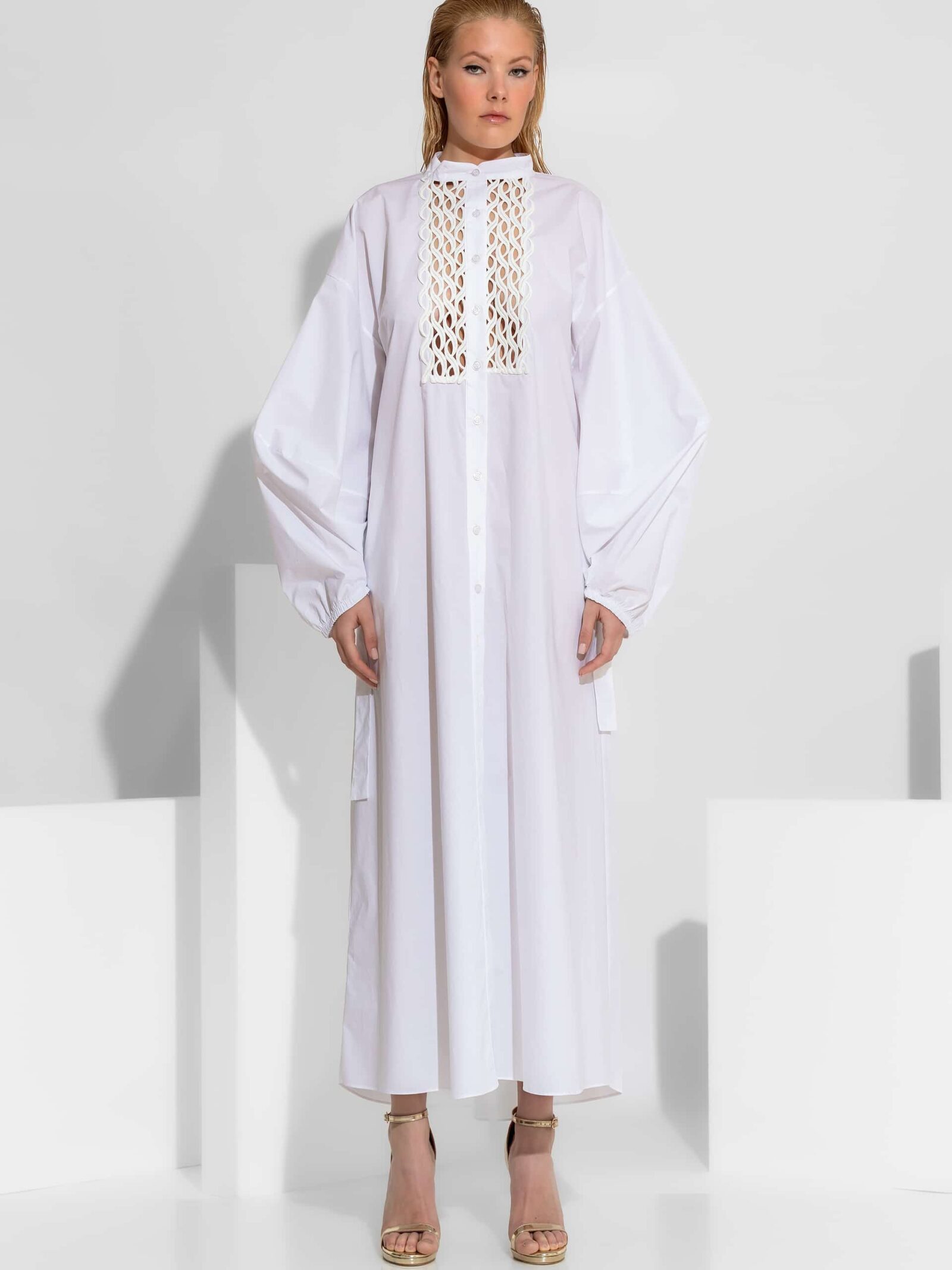 Μάξι φόρεμα-πουκάμισο από βαμβάκι με δαντέλα μπροστά BY C-THROU