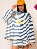 Ριγέ μπλούζα με τύπωμα λογότυπου BY LESS SONDER FEELING