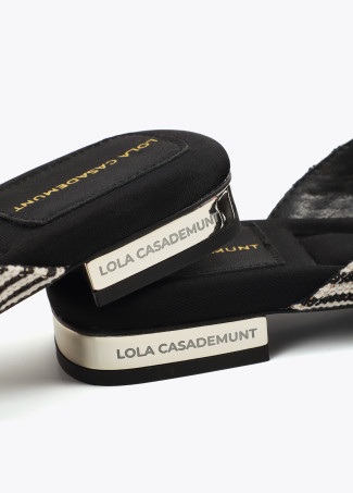 flat-striped-canvas-sandals-with-bow-detail (2)