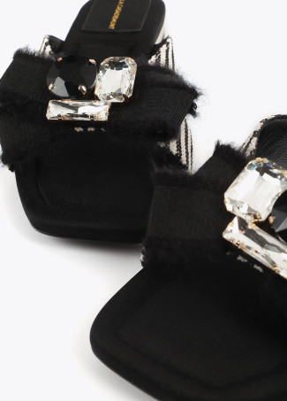 Σανδάλι από ίσιο καμβά με ρίγες και φιόγκο BY LOLA CASADEMUNT