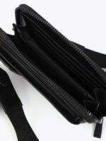 Τσάντα κινητού με ραμμένο λογότυπο BY LOLA CASADEMUNT