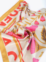 Σατέν κασκόλ με διαφορετικά φλοράλ και τίγρη μοτίβα BY LOLA CASDEMUNT