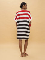 Κοντό τρίχρωμο ριγέ φόρεμα BY LOLA CASADEMUNT