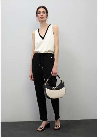 τοπ με V λαιμόκοψη BY LOLA CASSADEMUNT