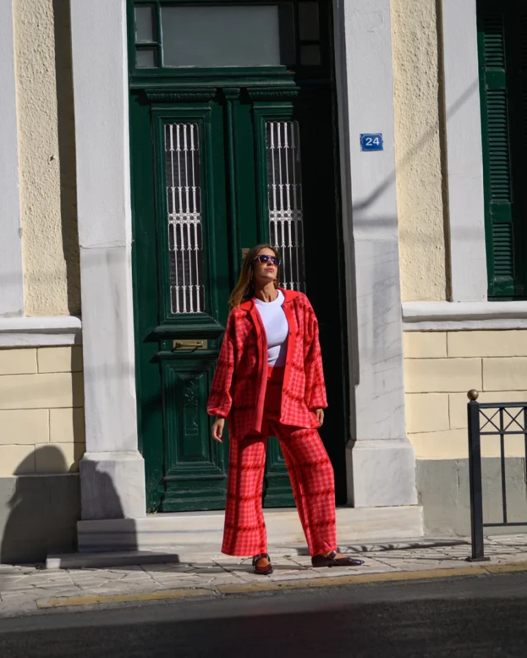 Iris Shirt (Red & Coral Pink) BY SOBOHEMIAN