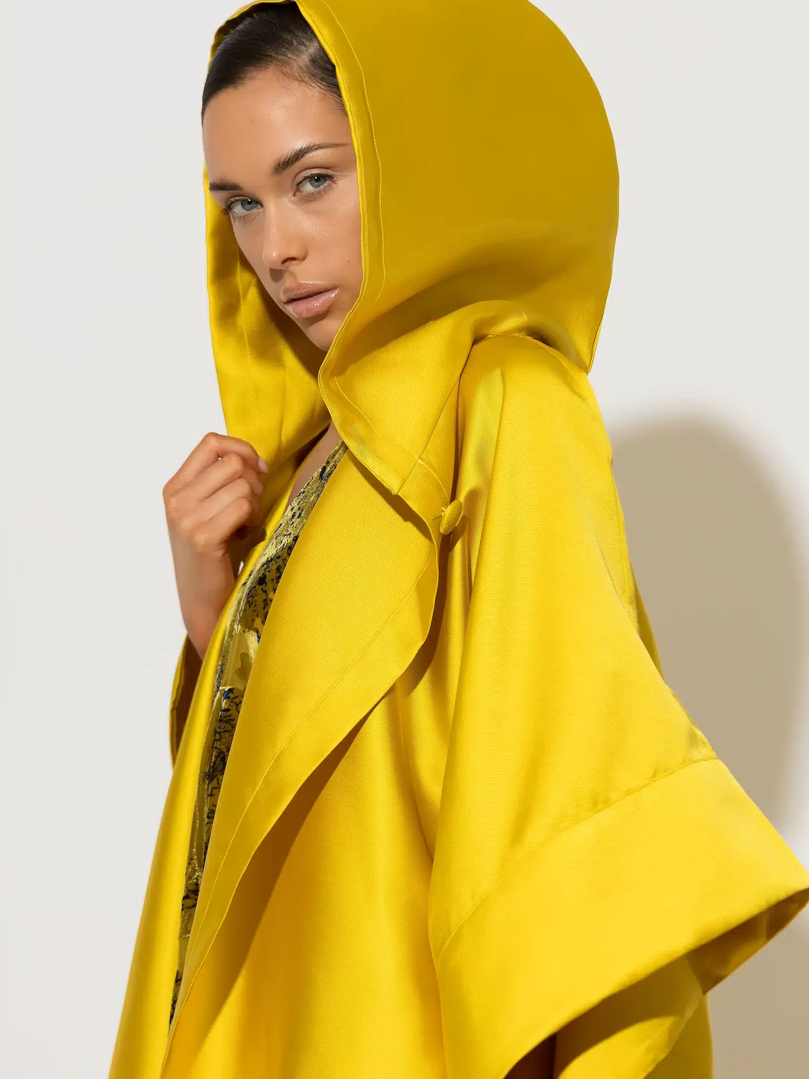 c-throu-2609030-209-yellow-hooded-long-taffeta-coat-9.jpg