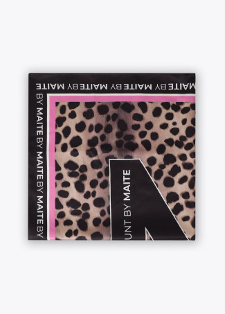 m-animal-print-scarf-55x55cm (1)